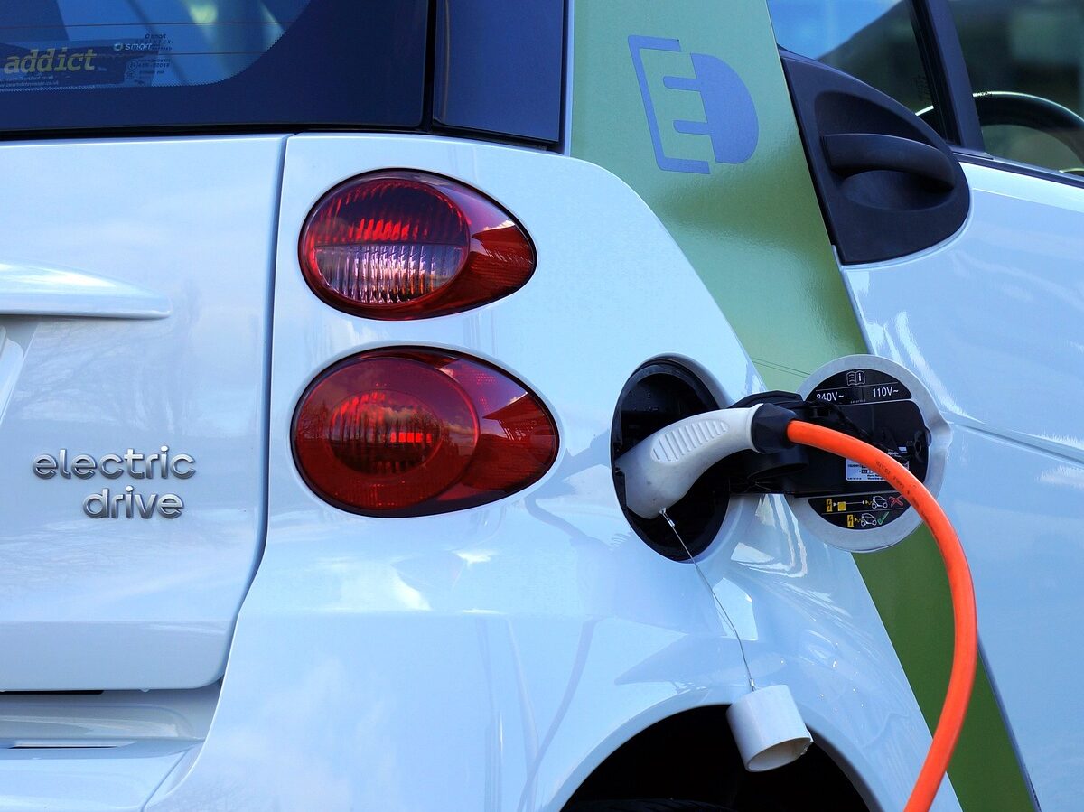 Charging Ahead: The Benefits of Electric Cars