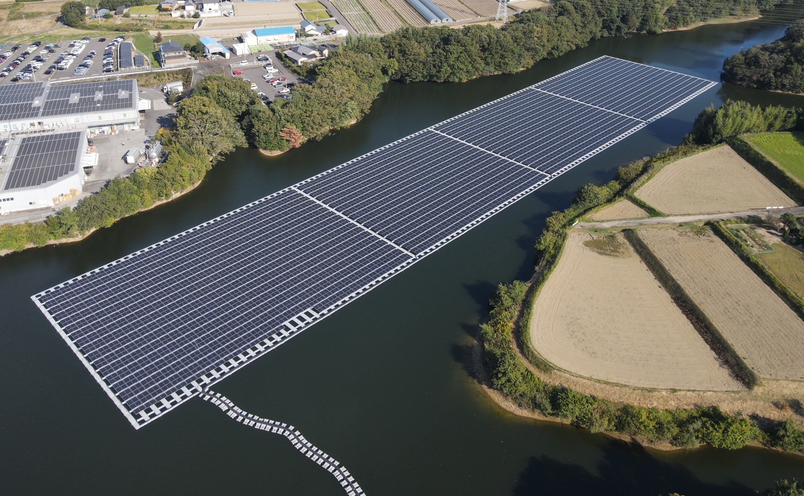 Floating solar panels